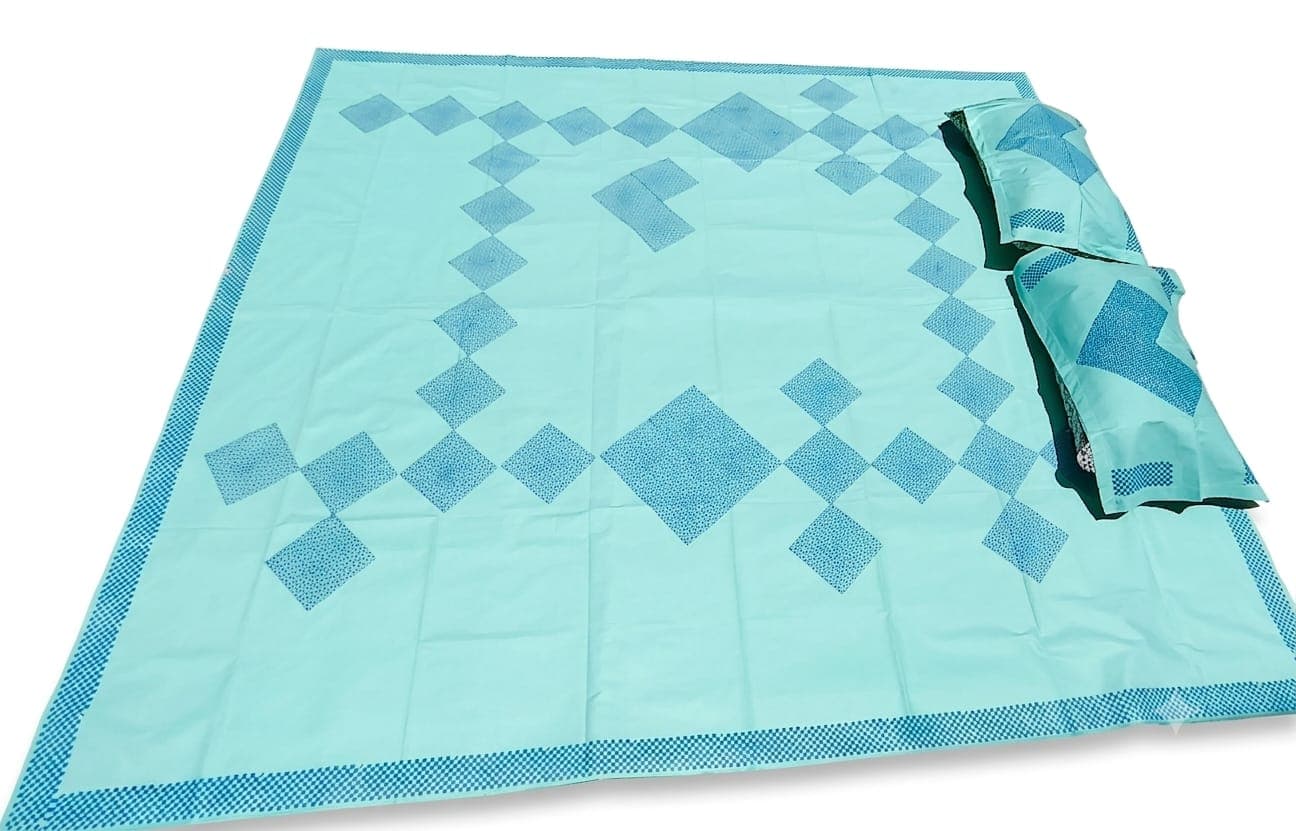 Cotton Teal Diamond Bedsheet Set in Teal blue / Blue, Geometric — Diamond & Check