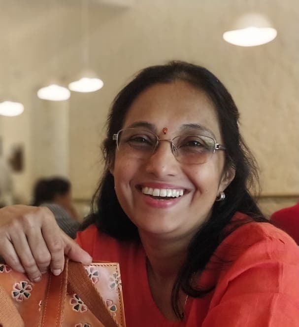 Portrait of Mrs. Jayashree Ramesh, Trustee of Nav Prabhuthi Trust