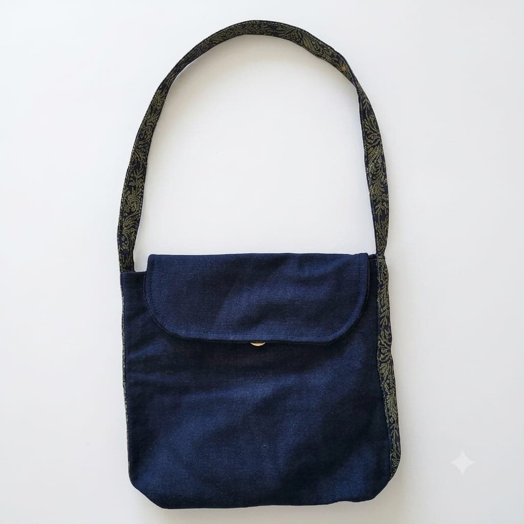 Denim Crossbody Bag in Dark blue, Floral Print on the handle straps