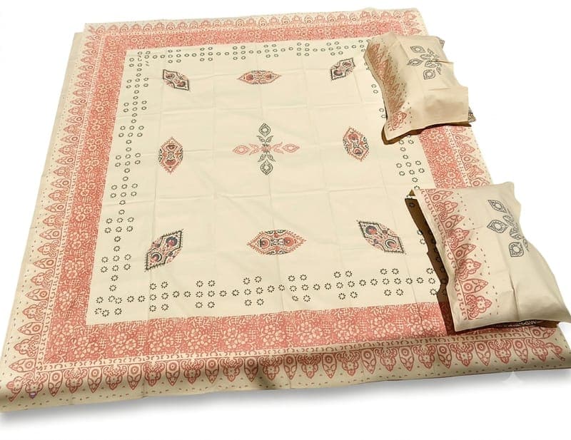 Cotton Pale Yellow Medallion Bedsheet Set in Pale Yellow / Orange / Khaki, Floral — Medallion & Paisley Border